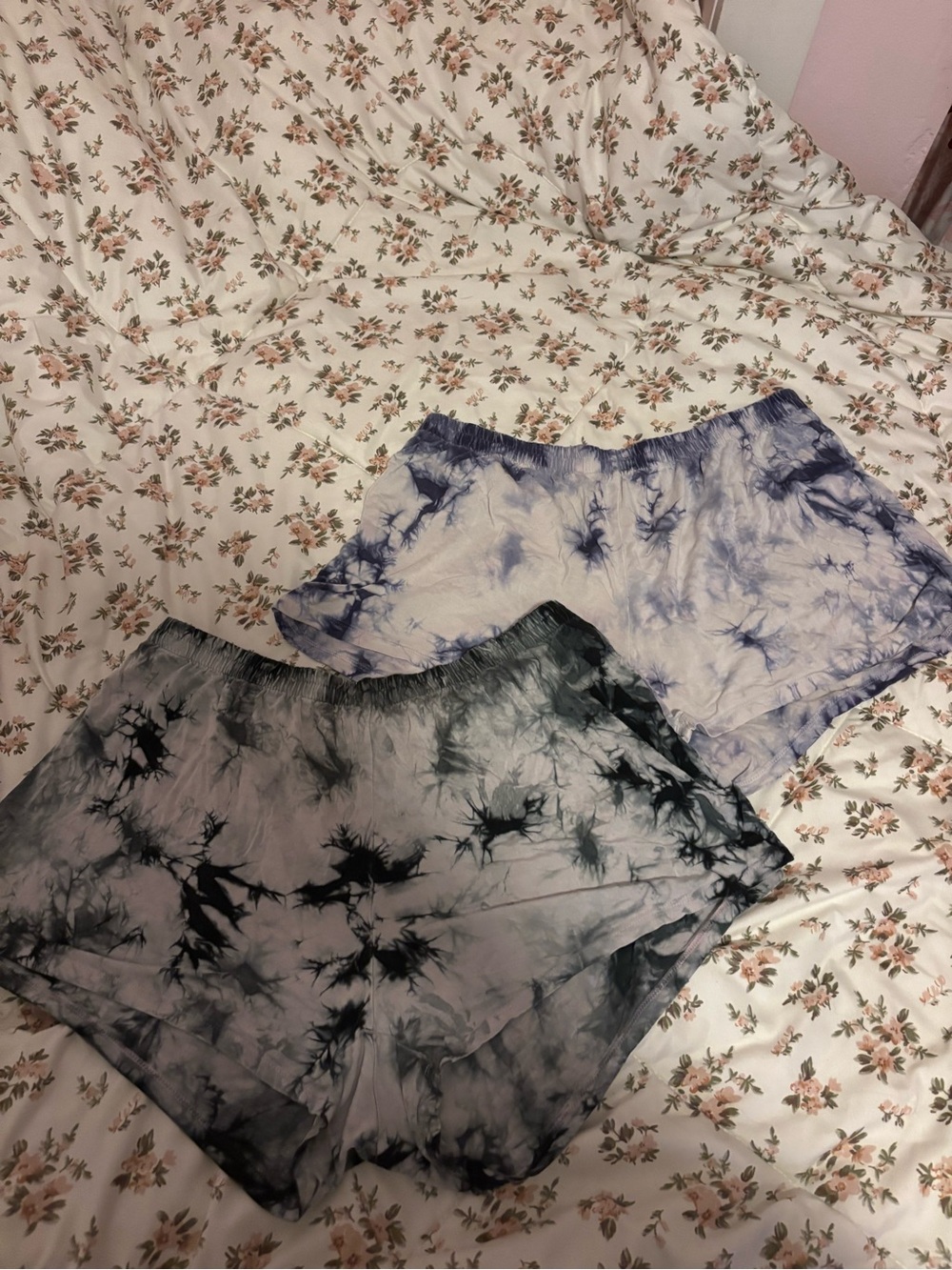 American Eagle Aerie Tie-Dye Lounge Shorts Set - Blue & Black